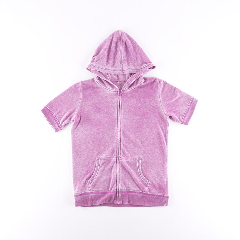 Short Sleeve T-shirt with hood 